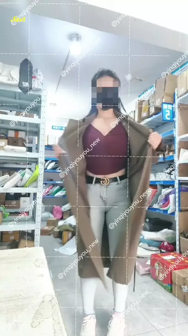 淫妻又又小区菜鸟驿站露出挑战